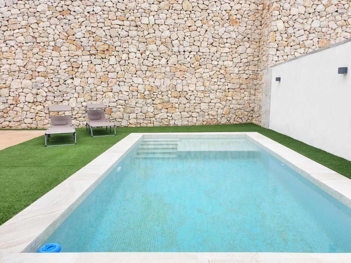 Con Piscina Privada * Valenza